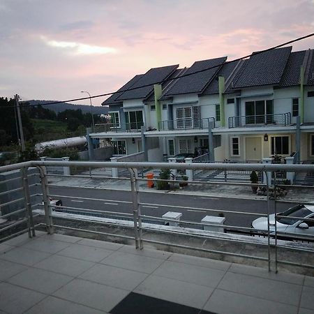 Kluang Seri Casa Tsi Luaran gambar