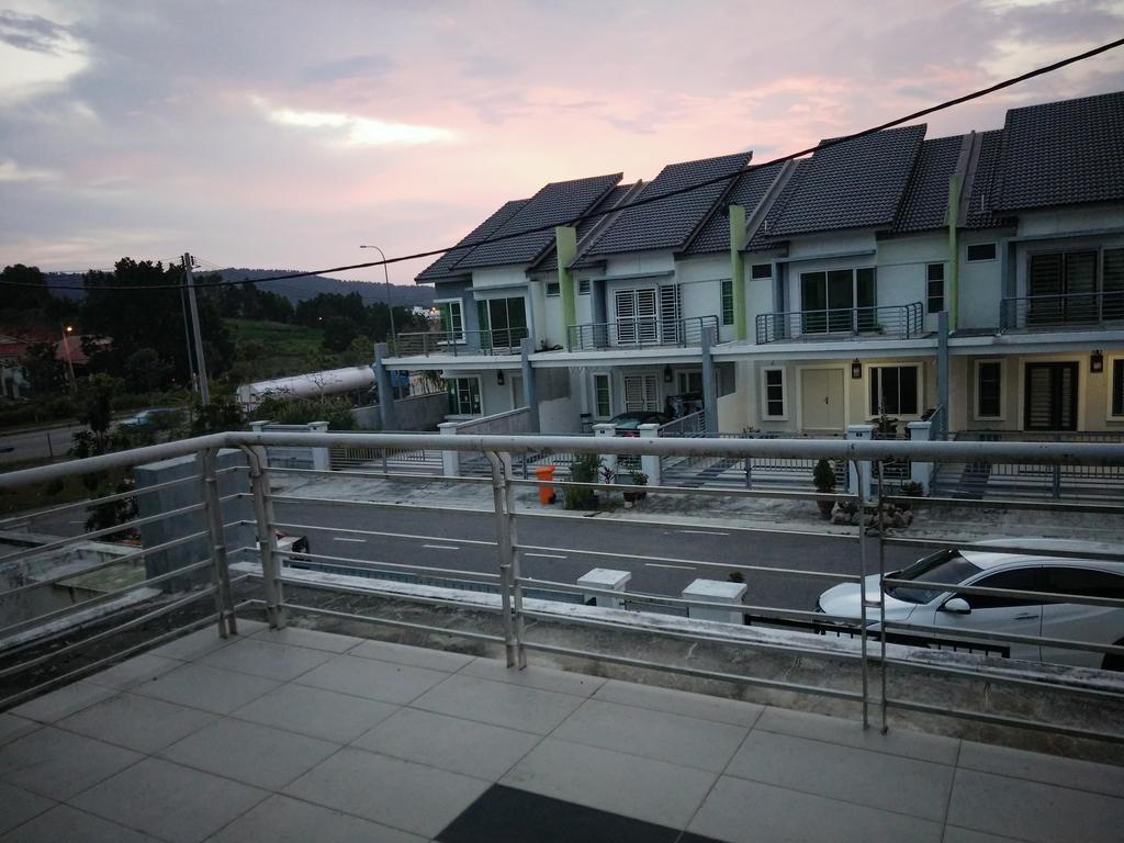 Kluang Seri Casa Tsi Luaran gambar